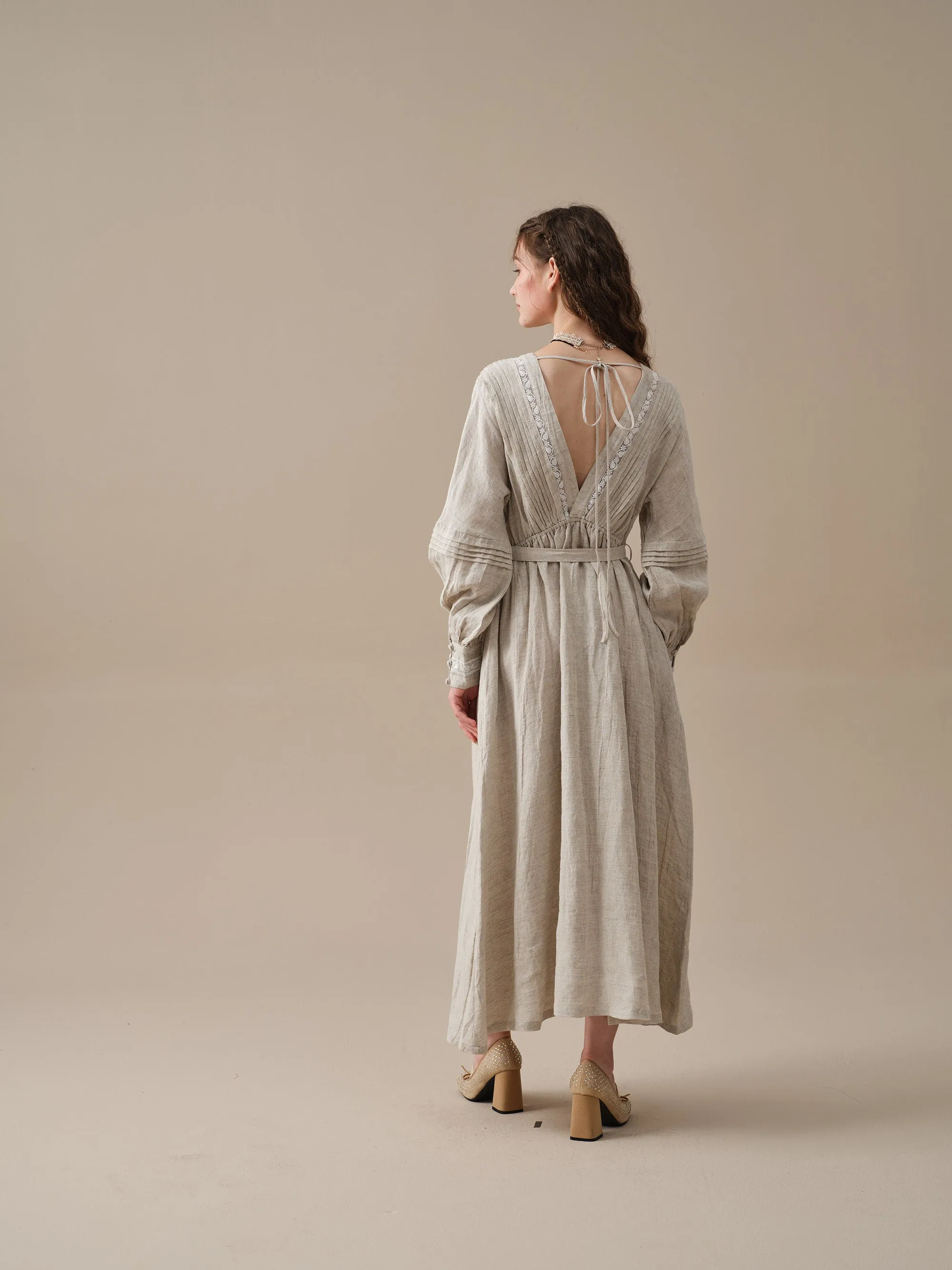 Octavia 17 | pintucked V-neck linen Dress